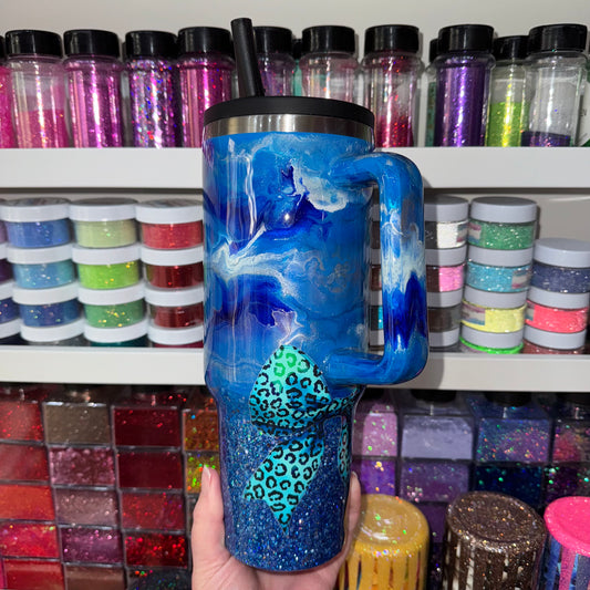 #3 Tik Tok Tickets - 40oz Blue Swirl - Junk in the Trunk with Bow Decal